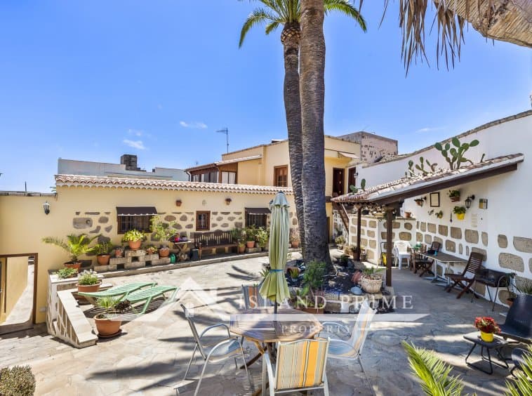 4 bed detached house for sale in Granadilla